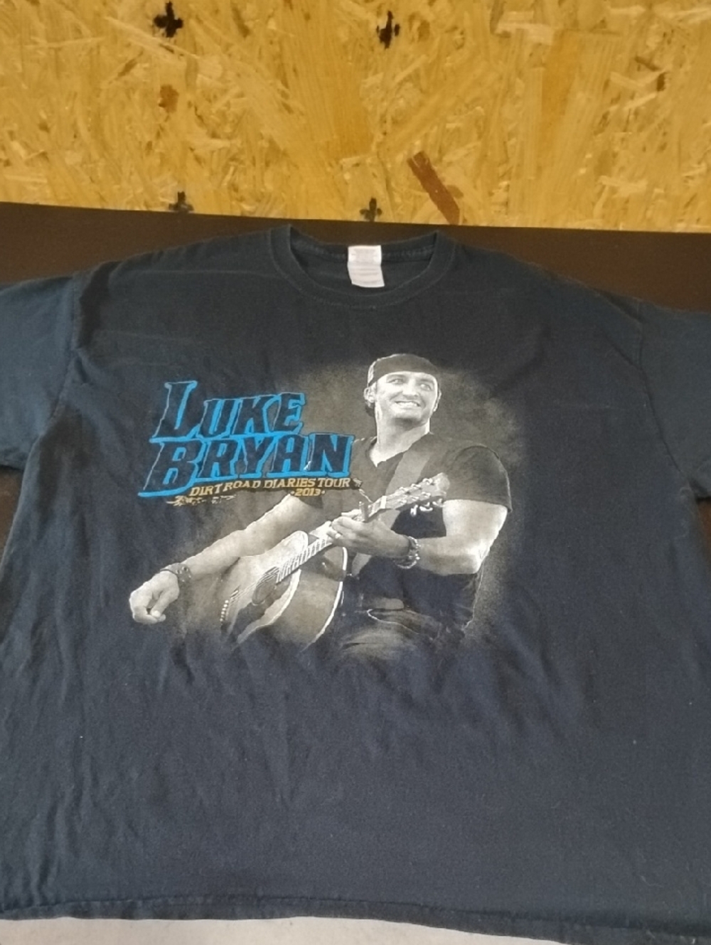 Gildan Black  Luke Bryan Tshirt Xl Preloved